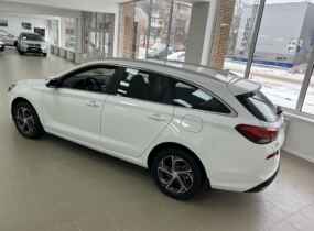 Hyundai i30 PD FL 1.5 WGN AT