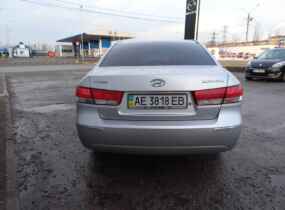Hyundai Sonata 2.0 MT