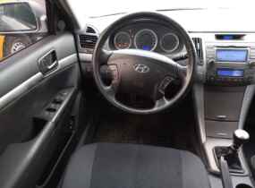 Hyundai Sonata 2.0 MT