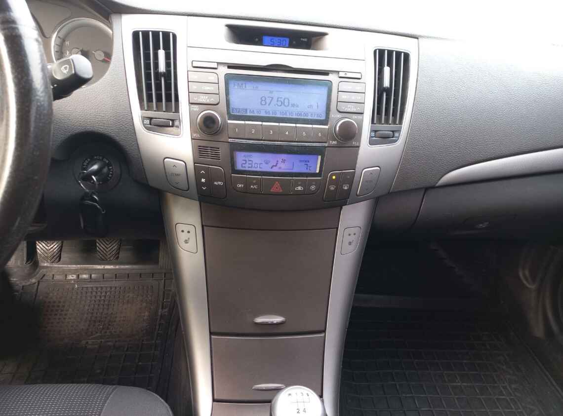 Hyundai Sonata 2.0 MT