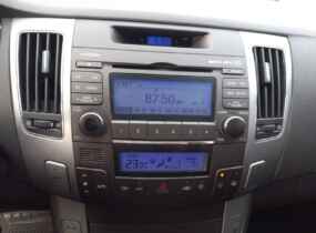 Hyundai Sonata 2.0 MT