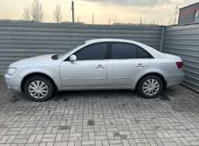 Hyundai Sonata 2.0 MT