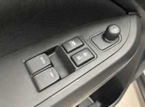 SUZUKI Vitara 1.6L 2WD GL 6AT