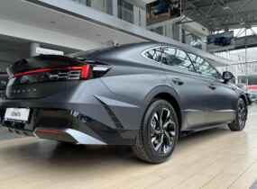 Hyundai Sonata 2.5 GDi Premium 8AT