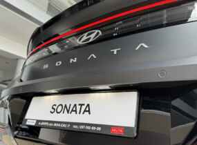 Hyundai Sonata 2.5 GDi Premium 8AT