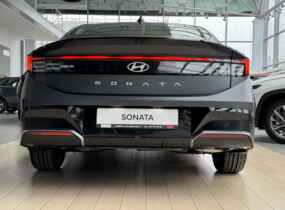 Hyundai Sonata 2.5 GDi Premium 8AT