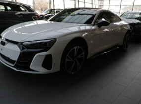 Audi e-tron GT e-tron 93.4 kWh