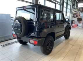 Suzuki Jimny 1.5 MT