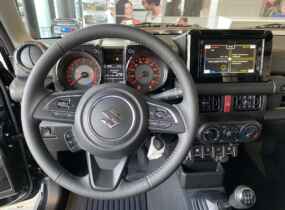 Suzuki Jimny 1.5 MT