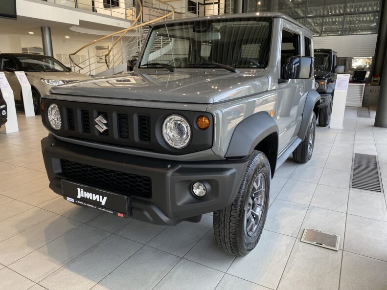 Suzuki Jimny 1.5 GLX A/T