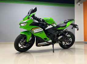 Kawasaki Ninja ZX-4RR