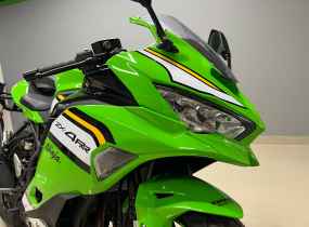 Kawasaki Ninja ZX-4RR