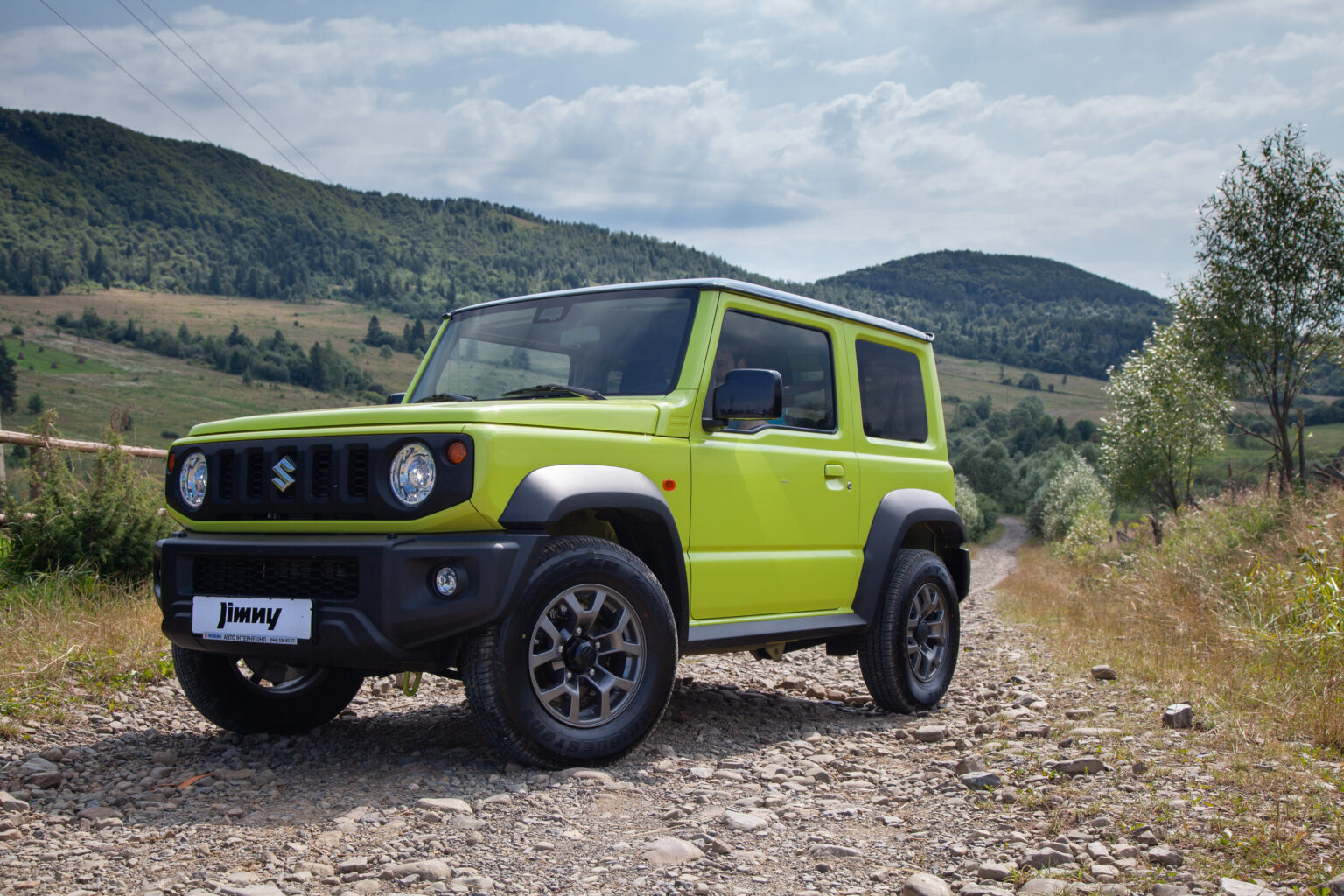 Suzuki Jimny 2024: Підкорення бездоріжжя з комфортом