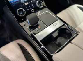 RANGE ROVER VELAR