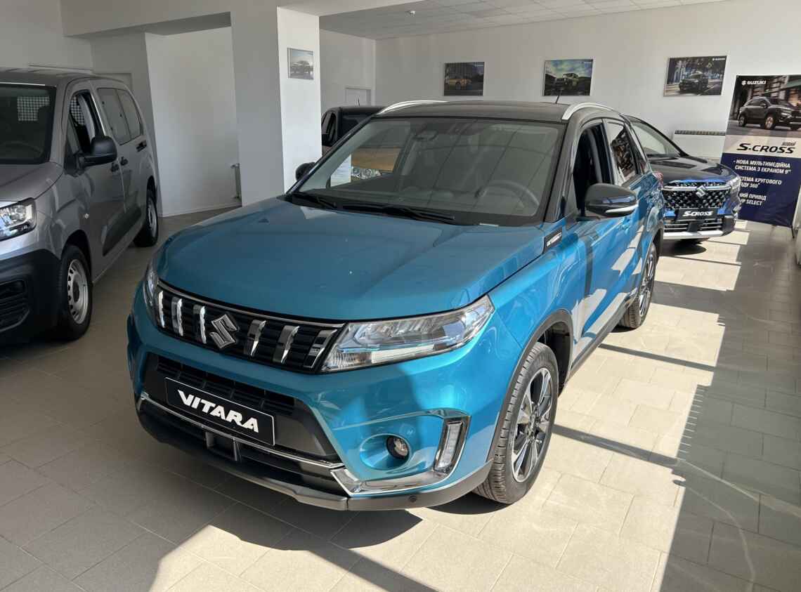 suzukitharu77 3840px-2024_Suzuki_Vitara_(