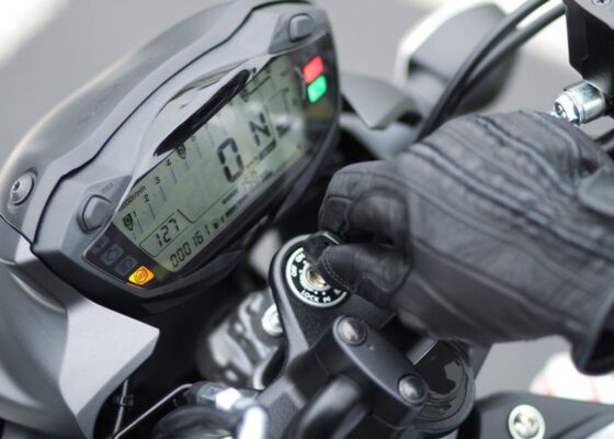 SV650
