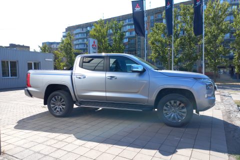 MITSUBISHI NEW L200 2.4 TD AT Ultimate