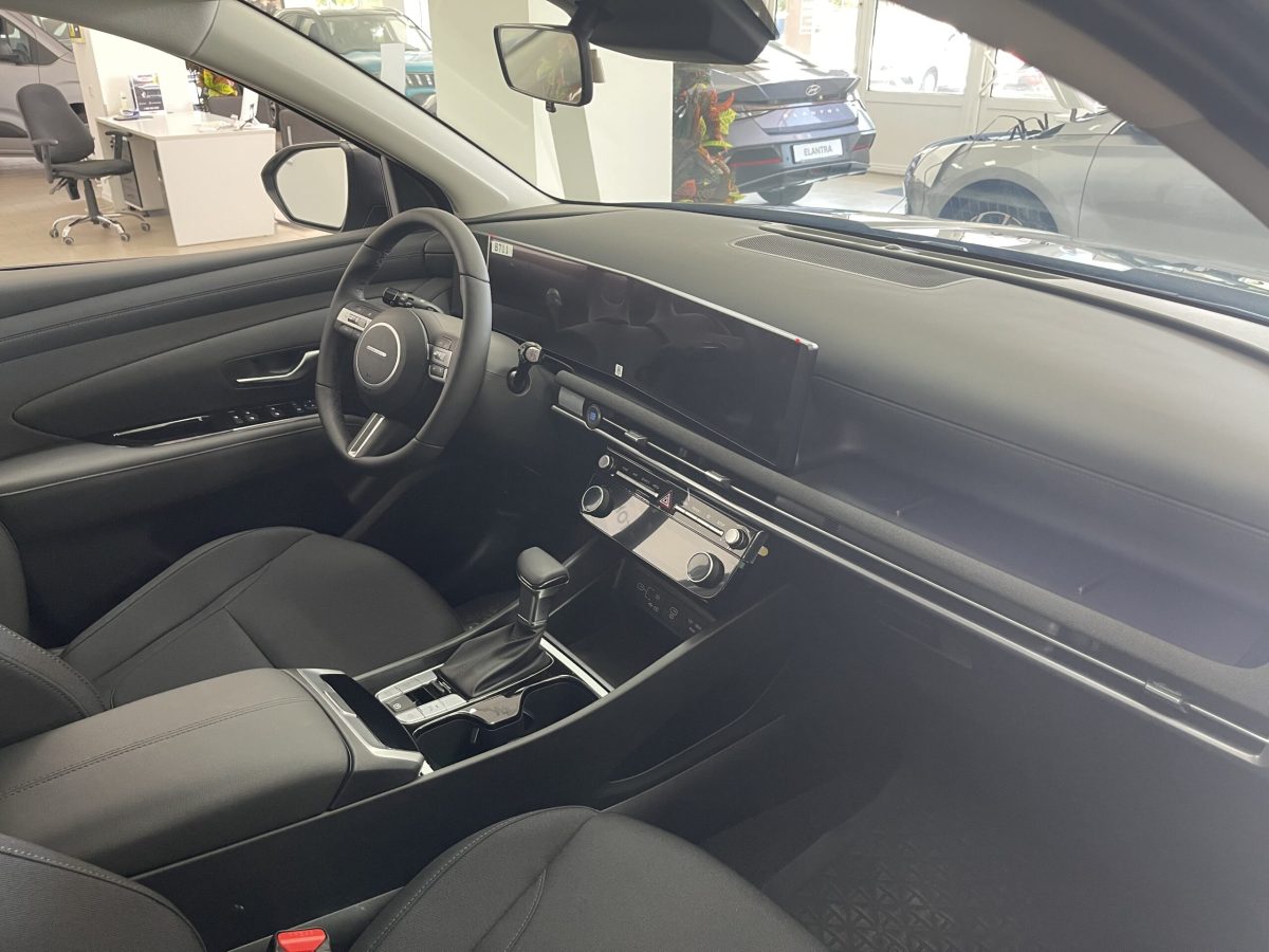 HYUNDAI Tucson NX4 PE 2.0 2WD 6AT