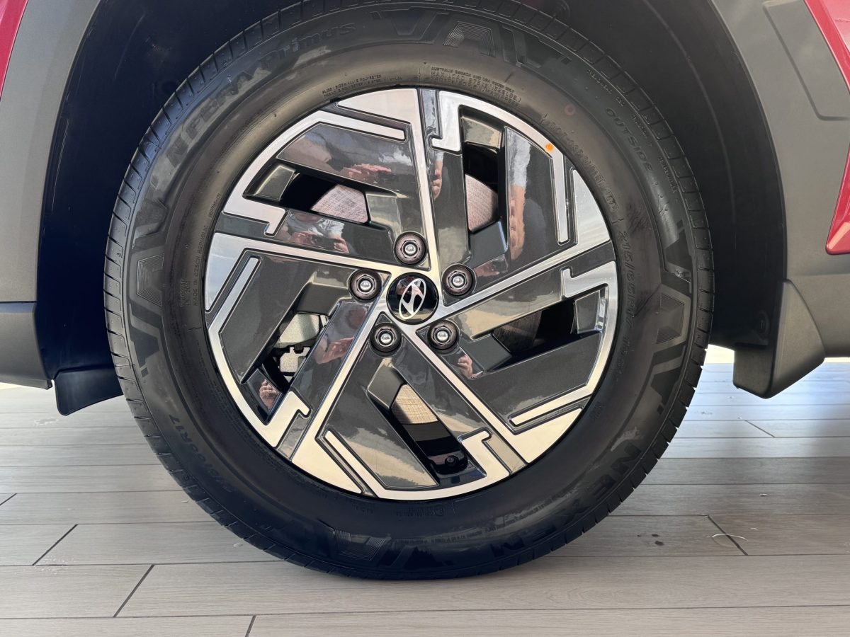 Hyundai Tucson NX4 PE 2.0 Express 2WD 6AT