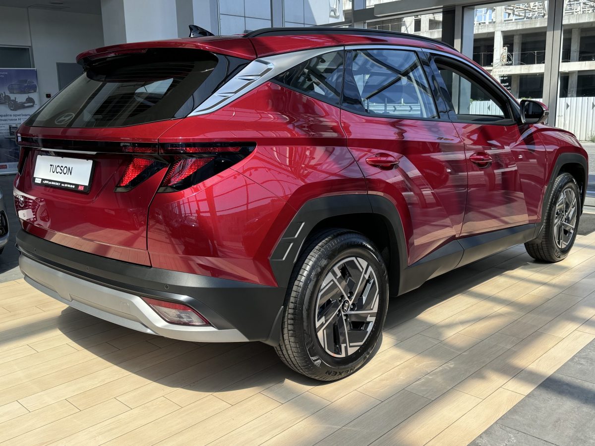 Hyundai Tucson NX4 PE 2.0 Express 2WD 6AT