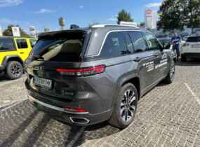 Jeep Grand Cherokee Overland