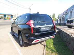 MITSUBISHI Pajero Sport 2.4 TD AT Instyle