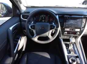 MITSUBISHI Pajero Sport 2.4 TD AT Instyle
