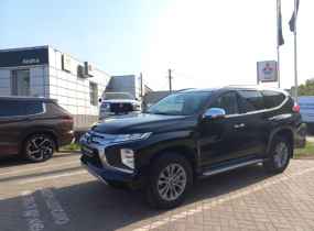 MITSUBISHI Pajero Sport 2.4 TD AT Instyle