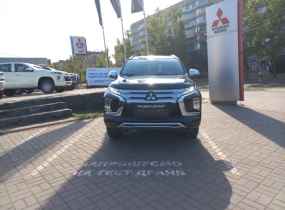 MITSUBISHI Pajero Sport 2.4 TD AT Instyle