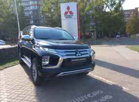 MITSUBISHI Pajero Sport 2.4 TD AT Instyle