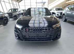 Audi S8 2025