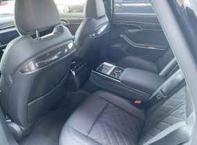 Audi S8 2025
