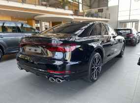 Audi S8 2025