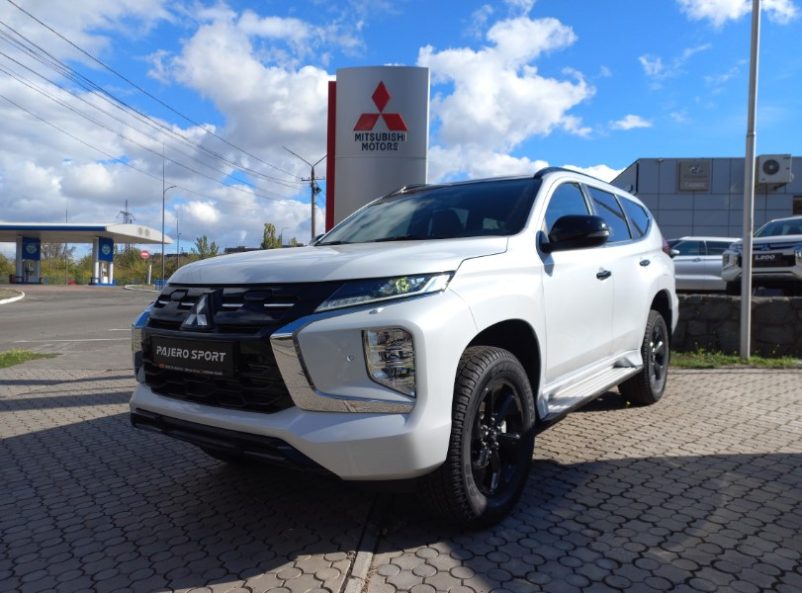 MITSUBISHI Pajero Sport 3.0 P AT Ultimate Black