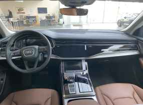 Audi Q8 2025