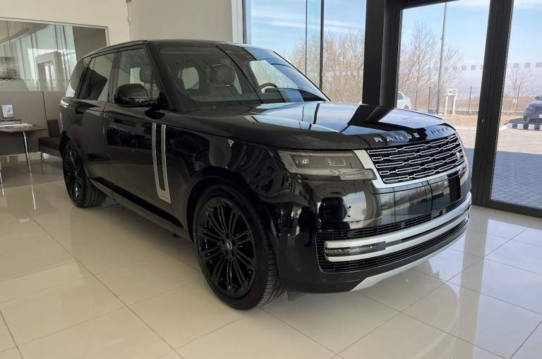 RANGE ROVER