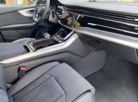 Audi SQ8 2025