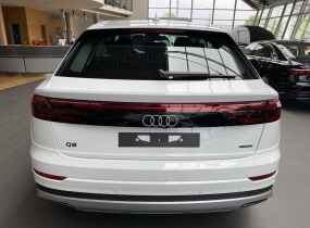Audi Q8 2025