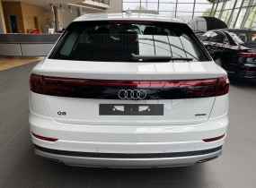 Audi Q8 2025
