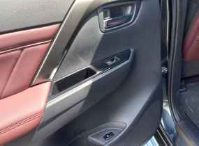 MITSUBISHI Pajero Sport 2.4 TD AT Ultimat