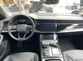 Audi Q8 2025