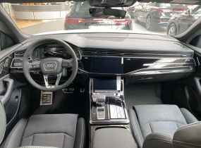 Audi Q8 2025