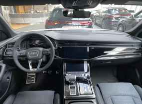 Audi Q8 2025