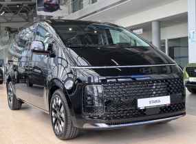 Hyundai Staria 2.2 CRDi 7-Top Bronze 8AT 4WD