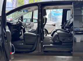 Hyundai Staria 2.2 CRDi 7-Top Bronze 8AT 4WD