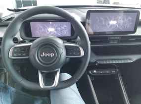 Jeep Avenger 1,2 MHEV DCT6 Summit