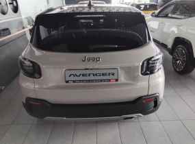Jeep Avenger 1,2 MHEV DCT6 Summit