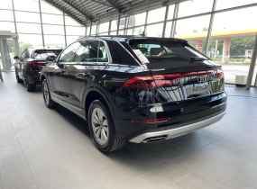 Audi Q8 2025