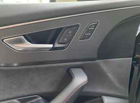 Audi RS Q8 2025