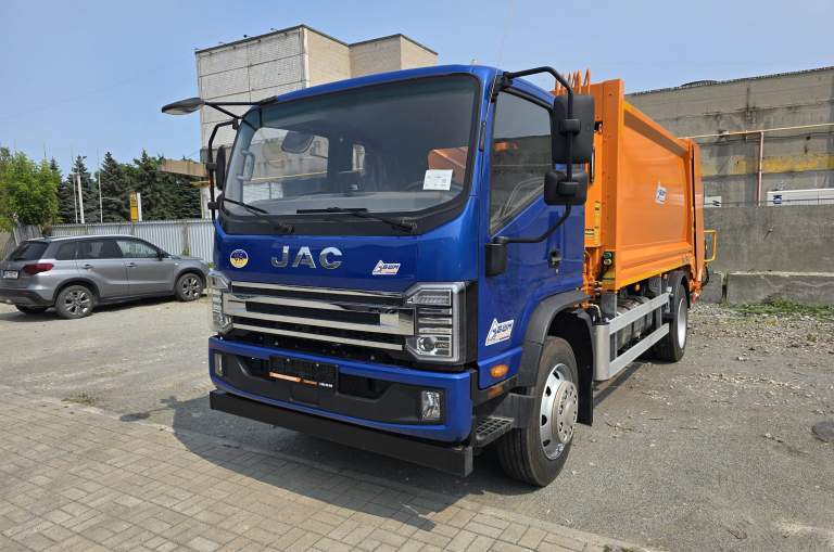 СБМ 401/1 Сміттєвоз із заднім завантаженням на шасі JAC N 120